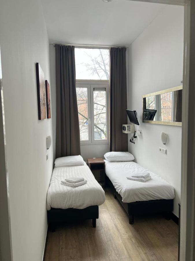 Max Hotel Amsterdam Bagian luar foto